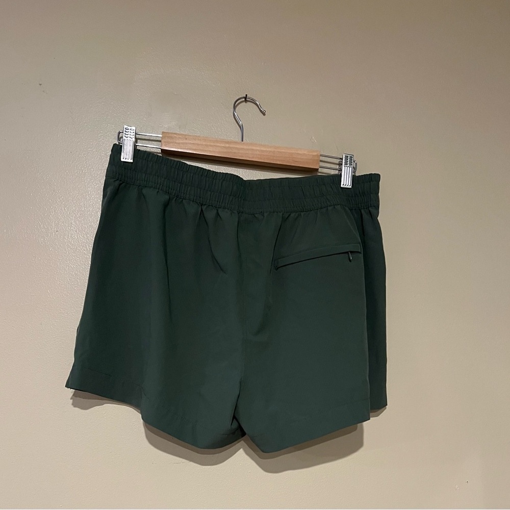 Eddie Bauer Women's Size M Green Pullon Elastic Shorts Hiking Outdoors Camping - Picture 4 of 6